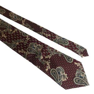 Younkers Paisley Silk Tie Maroon Blue Beige Mens Necktie USA Office Formal Gift